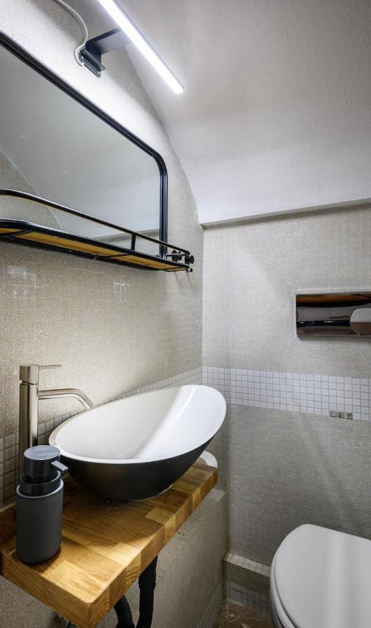 Relaxed Art Deco Maisonette Pagrati Athene Buitenkant foto